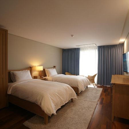 Illeinn Hotel Seogwipo Dış mekan fotoğraf
