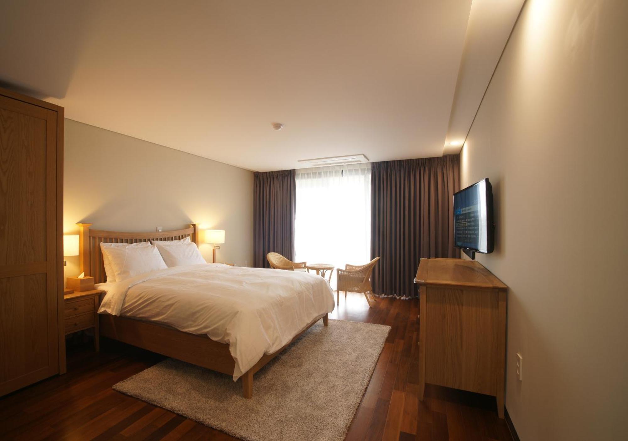 Illeinn Hotel Seogwipo Dış mekan fotoğraf