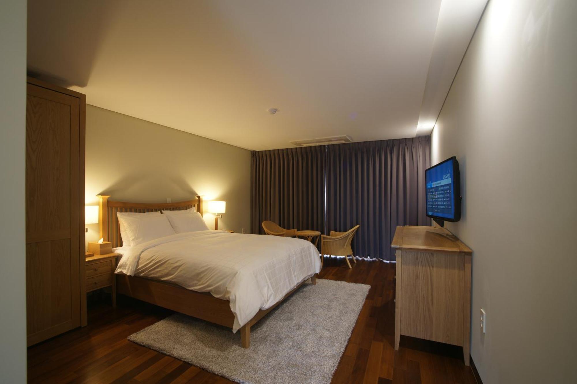 Illeinn Hotel Seogwipo Dış mekan fotoğraf
