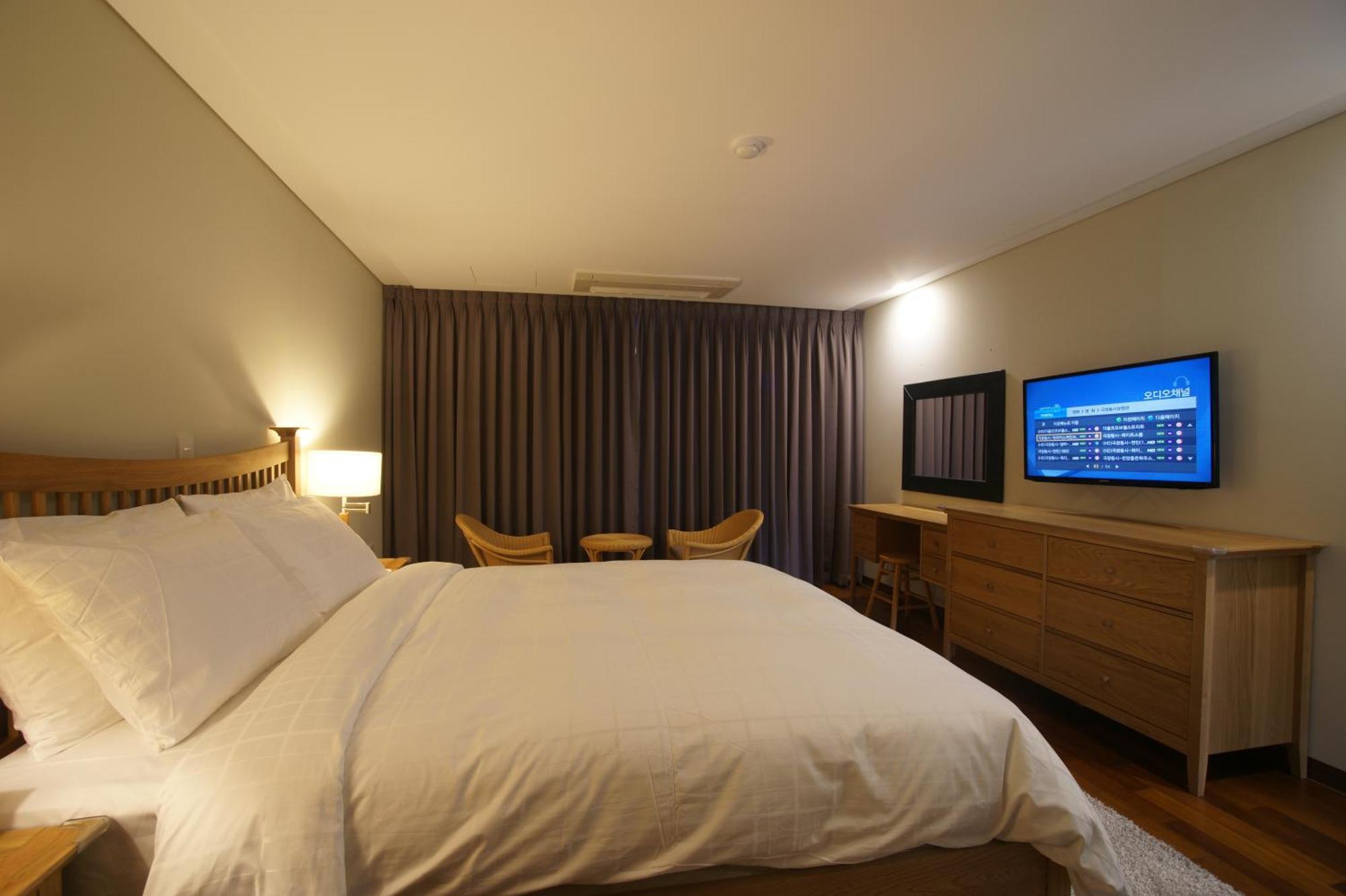 Illeinn Hotel Seogwipo Dış mekan fotoğraf