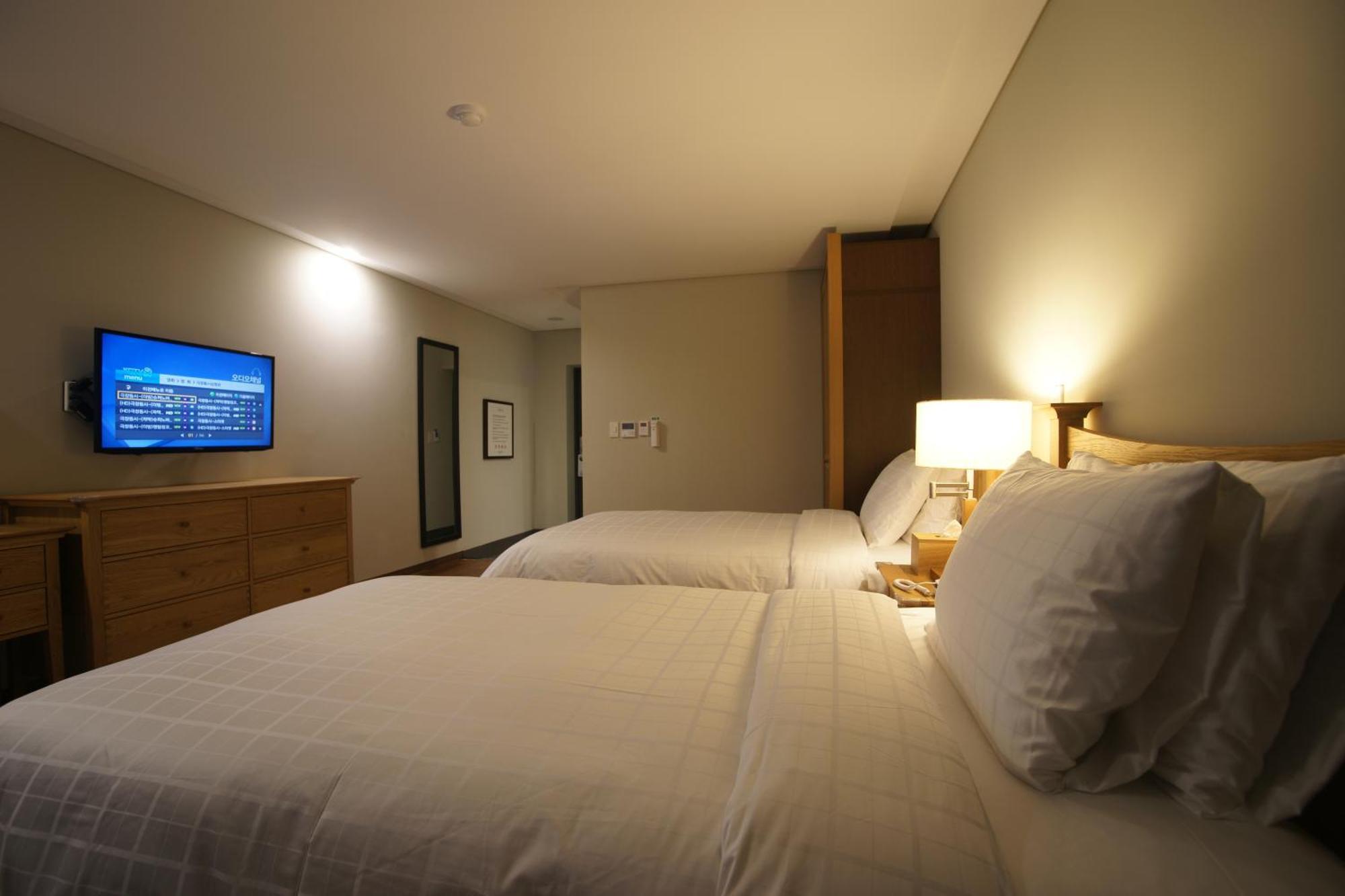 Illeinn Hotel Seogwipo Dış mekan fotoğraf